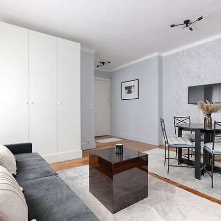 Matignon Saint-Honore : Magnifique Appartement 1Br Paris Exterior foto